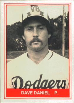 1982 TCMA Vero Beach Dodgers #4 Dave Daniel Front