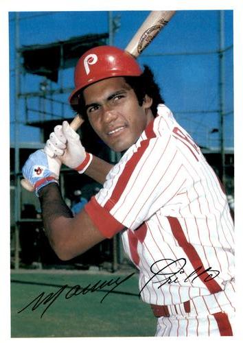 1981 Topps Home Team Photos Philadelphia Phillies #NNO Manny Trillo Front