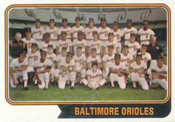 1974 Topps #16 Baltimore Orioles Front