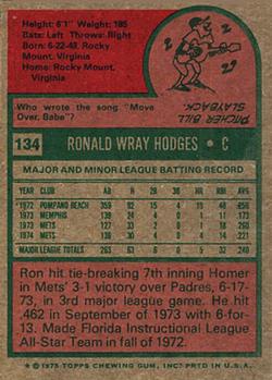 1975 Topps #134 Ron Hodges Back