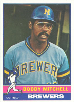 1976 Topps #479 Bobby Mitchell Front