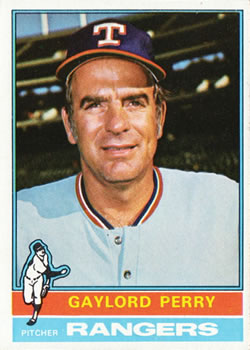1976 Topps #55 Gaylord Perry Front
