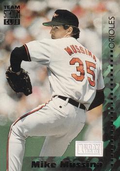 1994 Stadium Club Team - First Day Issue #279 Mike Mussina  Front