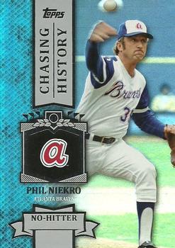 2013 Topps - Chasing History Silver Foil #CH-100 Phil Niekro Front