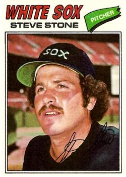 1977 Topps #17 Steve Stone Front