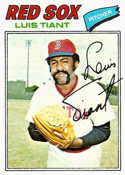 1977 Topps #258 Luis Tiant Front