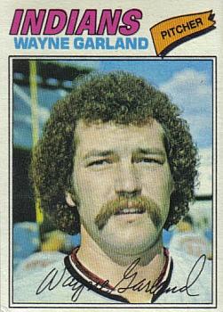 1977 Topps #33 Wayne Garland Front