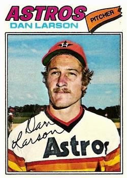 1977 Topps #641 Dan Larson Front