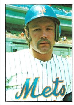 1975 SSPC New York Mets #8 John Stearns Front