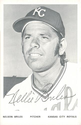 1975 Kansas City Royals Photocards #NNO Nelson Briles Front