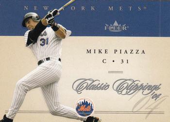 2004 Fleer Classic Clippings #29 Mike Piazza Front