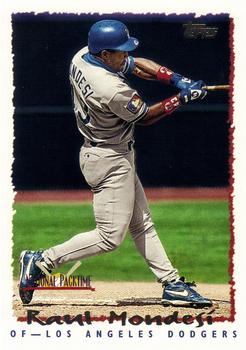 1995 National Packtime #11 Raul Mondesi Front