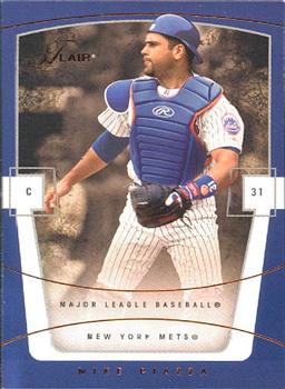 2004 Flair #13 Mike Piazza Front