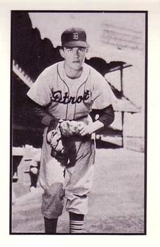 1983 Card Collectors 1953 Bowman Black & White Reprint #18 Billy Hoeft Front