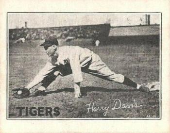 1932 W574 #NNO Harry Davis Front
