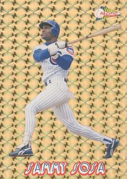 1994 Pacific - Gold Prisms #19 Sammy Sosa Front