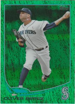 2013 Topps Update - Emerald #US181 Oliver Perez Front