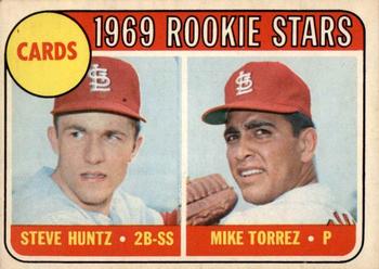 1969 O-Pee-Chee #136 Cards 1969 Rookie Stars (Steve Huntz / Mike Torrez) Front