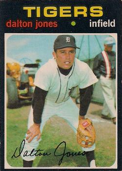 1971 O-Pee-Chee #367 Dalton Jones Front