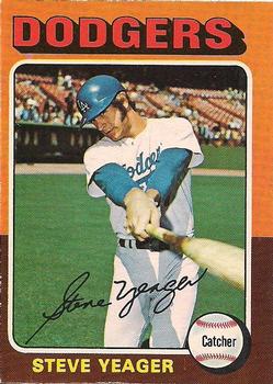 1975 O-Pee-Chee #376 Steve Yeager Front