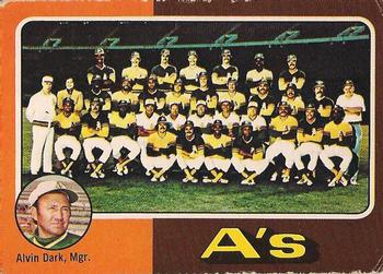 1975 O-Pee-Chee #561 Oakland A's / Alvin Dark Front