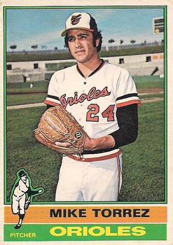 1976 O-Pee-Chee #25 Mike Torrez Front