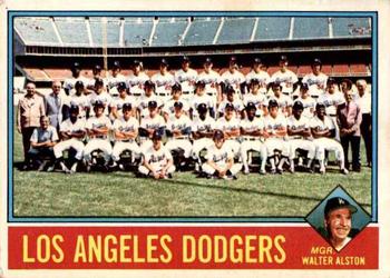1976 O-Pee-Chee #46 Los Angeles Dodgers / Walter Alston Front