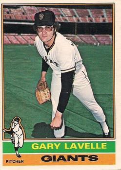 1976 O-Pee-Chee #105 Gary Lavelle Front