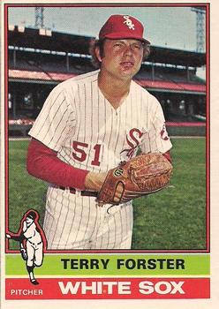 1976 O-Pee-Chee #437 Terry Forster Front