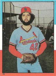 1982 Topps Stickers #15 Bruce Sutter Front