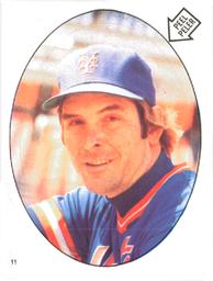 1983 O-Pee-Chee Stickers #11 Dave Kingman Front