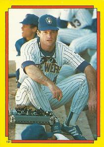 1988 Topps Stickers #194 Paul Molitor Front