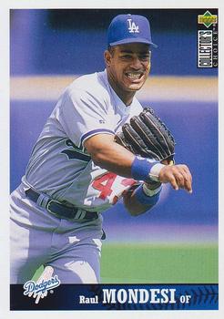 1997 Collector's Choice #135 Raul Mondesi Front