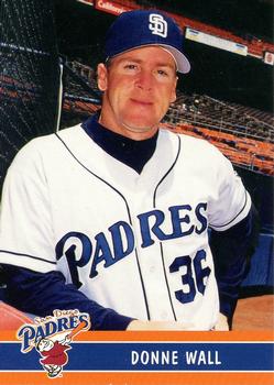 1999 Keebler San Diego Padres #18 Donne Wall Front