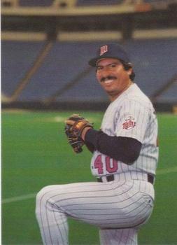 1987 Minnesota Twins #23 Juan Berenguer Front