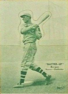 1934-36 Batter-Up (R318) #1 Wally Berger Front