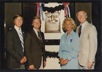 1983 Al Kaline Story #66 Mike, Mark, Louise and Al at Hall of Fame Front