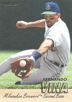 1997 Fleer #139 Fernando Vina Front