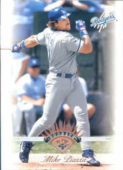 1997 Leaf #203 Mike Piazza Front