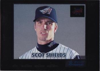 2000 Bowman - Retro/Future #250 Scot Shields Front