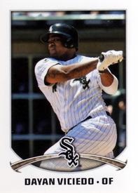 2015 Topps Stickers #54 Dayan Viciedo Front