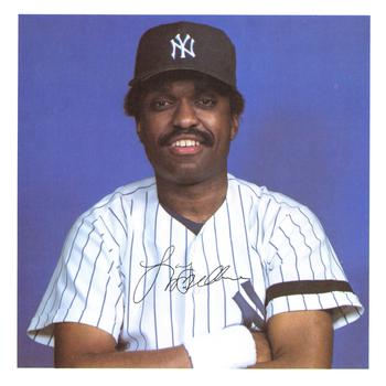 1981 New York Yankees Photo Album #NNO Larry Milbourne Front