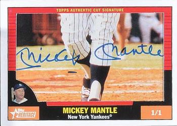 2010 Topps Heritage - 1961 Cut Signatures #CS-MM Mickey Mantle Front