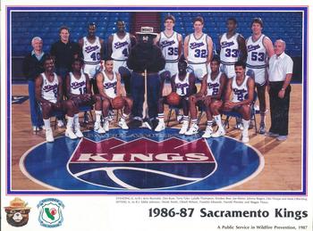 1986-87 Sacramento Kings Smokey #NNO Team Photo Front