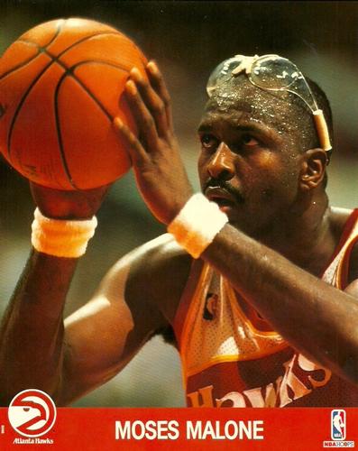 1990-91 Hoops Action Photos #90N8 Moses Malone Front