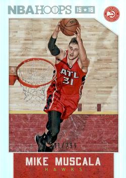 2015-16 Hoops - Silver #16 Mike Muscala Front