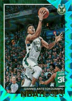 2018-19 Hoops - Teal Explosion #4 Giannis Antetokounmpo Front