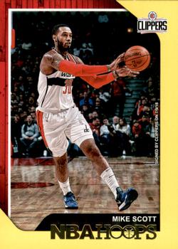 2018-19 Hoops - Yellow #79 Mike Scott Front