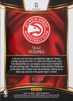 2018-19 Panini Select - Gold Prizms #45 Trae Young Back