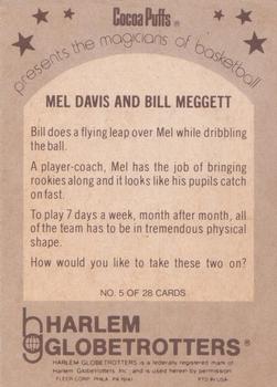 1971 Fleer Cocoa Puffs Harlem Globetrotters #5 Mel Davis / Bill Meggett Back
